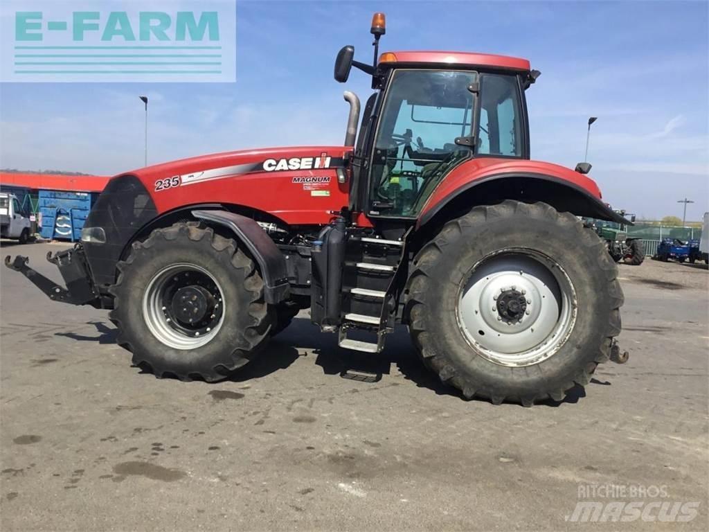 Case IH Magnum 235 Traktoriai