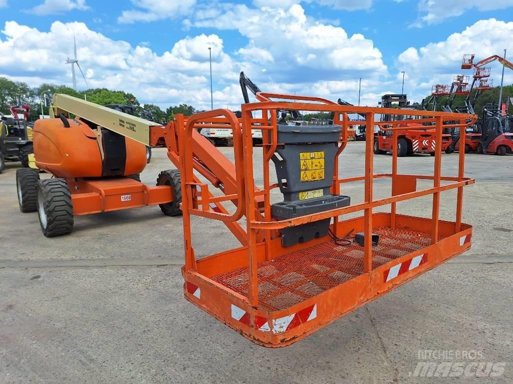 JLG 600 AJ Alkūniniai keltuvai