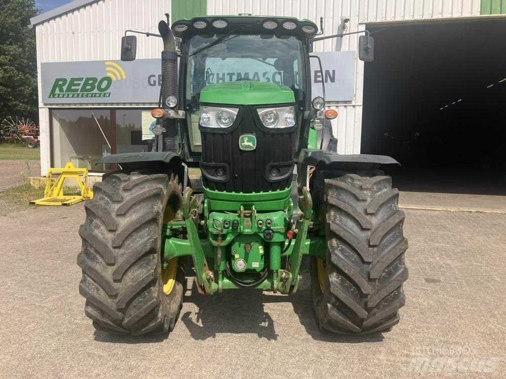 John Deere 6210 R Traktoriai