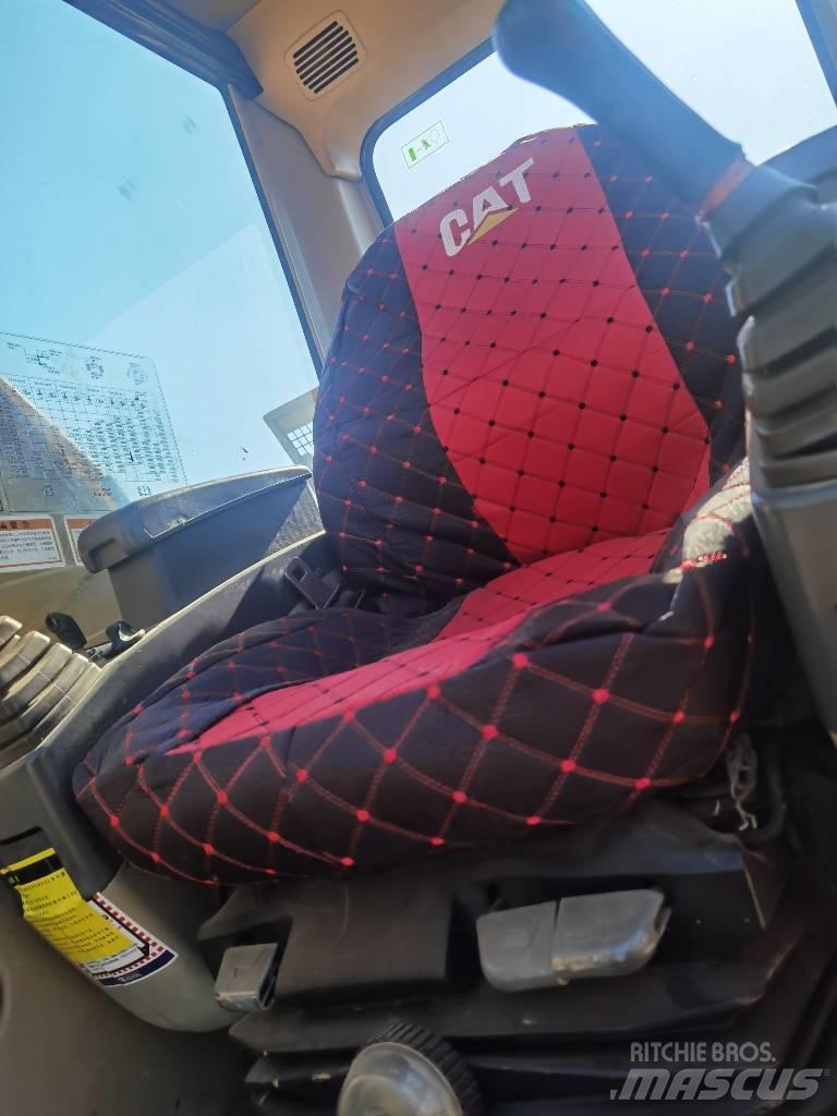 CAT 320 C Vikšriniai ekskavatoriai
