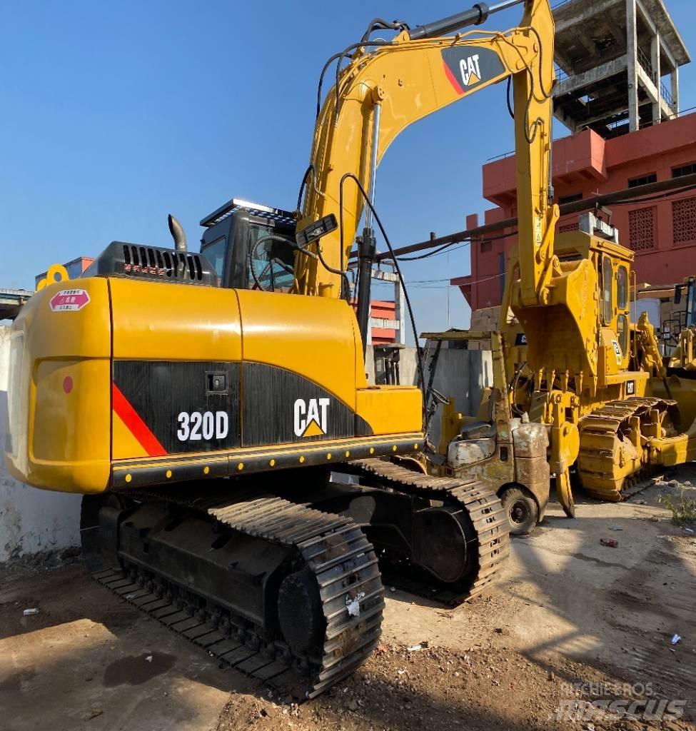 CAT 320 D Vikšriniai ekskavatoriai