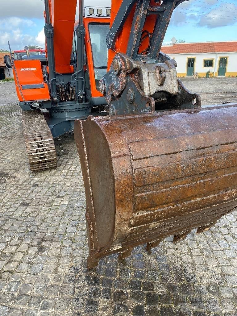 Doosan DX 220 NLC Vikšriniai ekskavatoriai