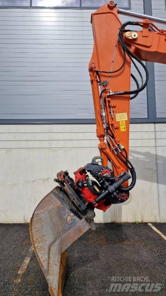 Hitachi ZX140W-6 Ratiniai ekskavatoriai
