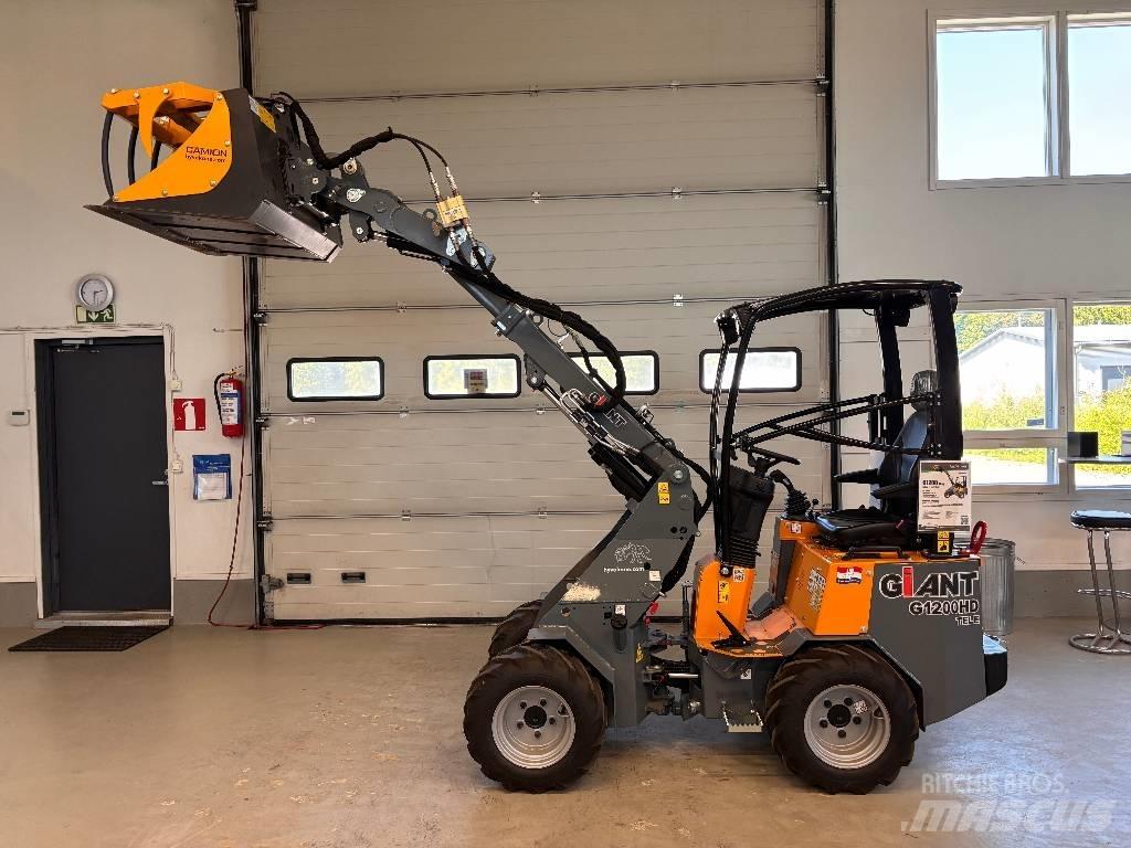 GiANT G 1200 TELE Daugiafunkciniai pakrovėjai