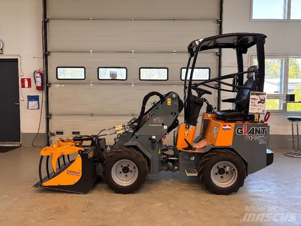 GiANT G 1200 TELE Daugiafunkciniai pakrovėjai