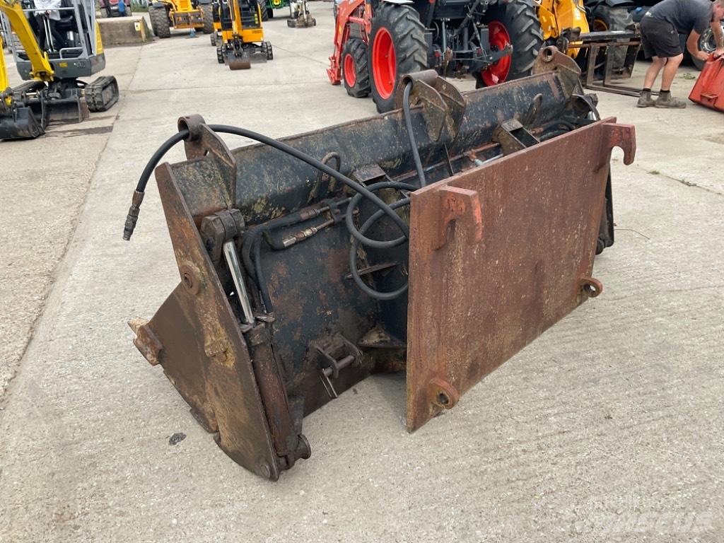 JCB 4 IN 1 BUCKET Kaušai