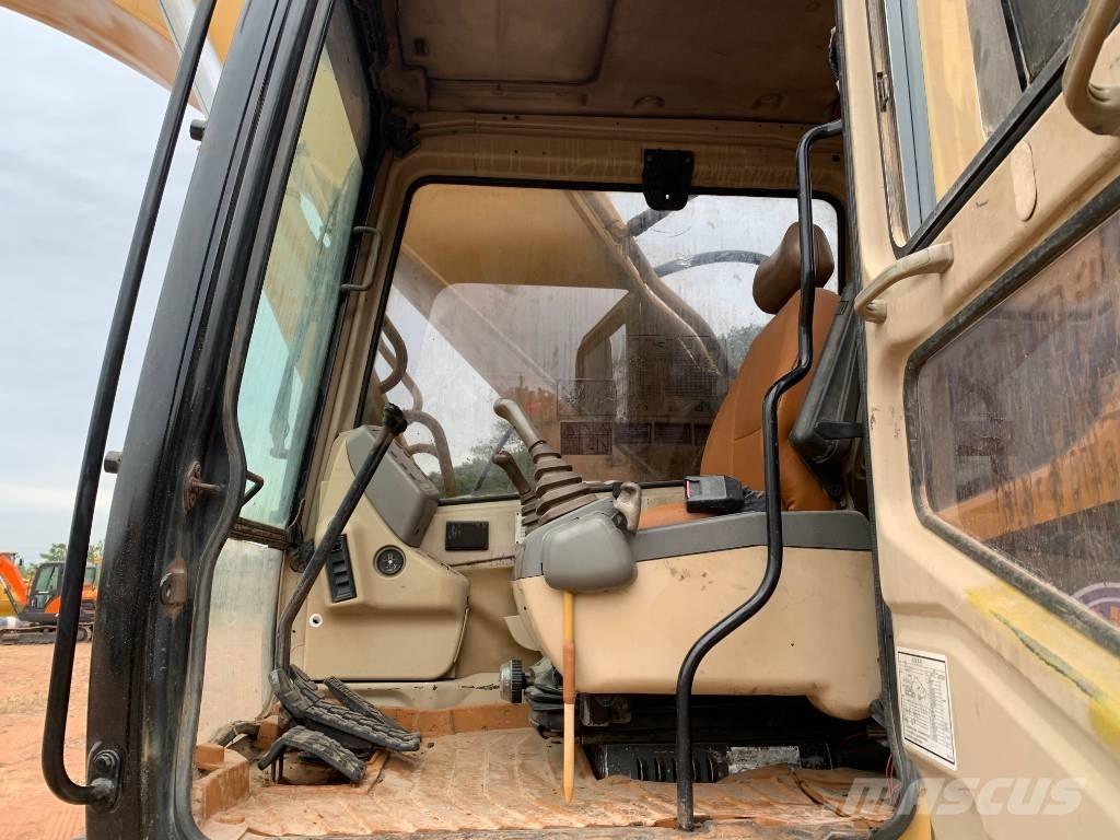 CAT 330BL Vikšriniai ekskavatoriai