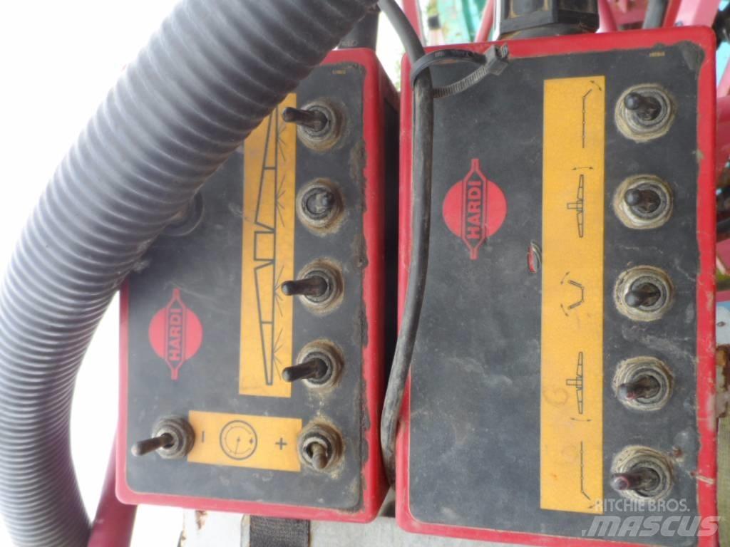 Hardi TZ2500 Prikabinami purkštuvai