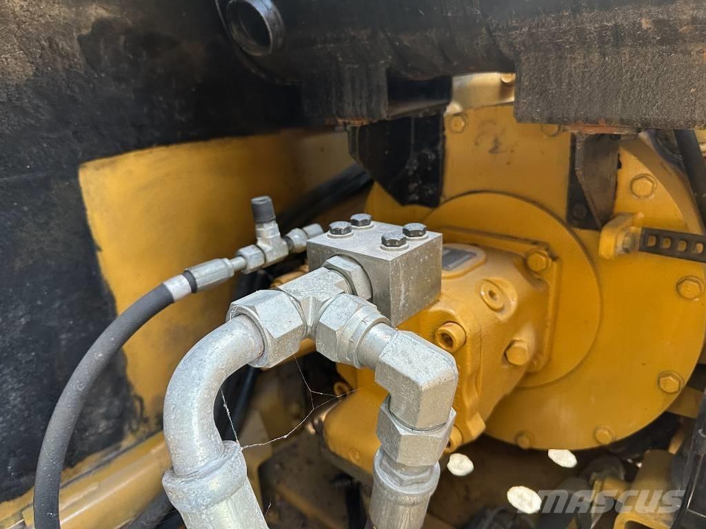 CAT 308E Vikšriniai ekskavatoriai