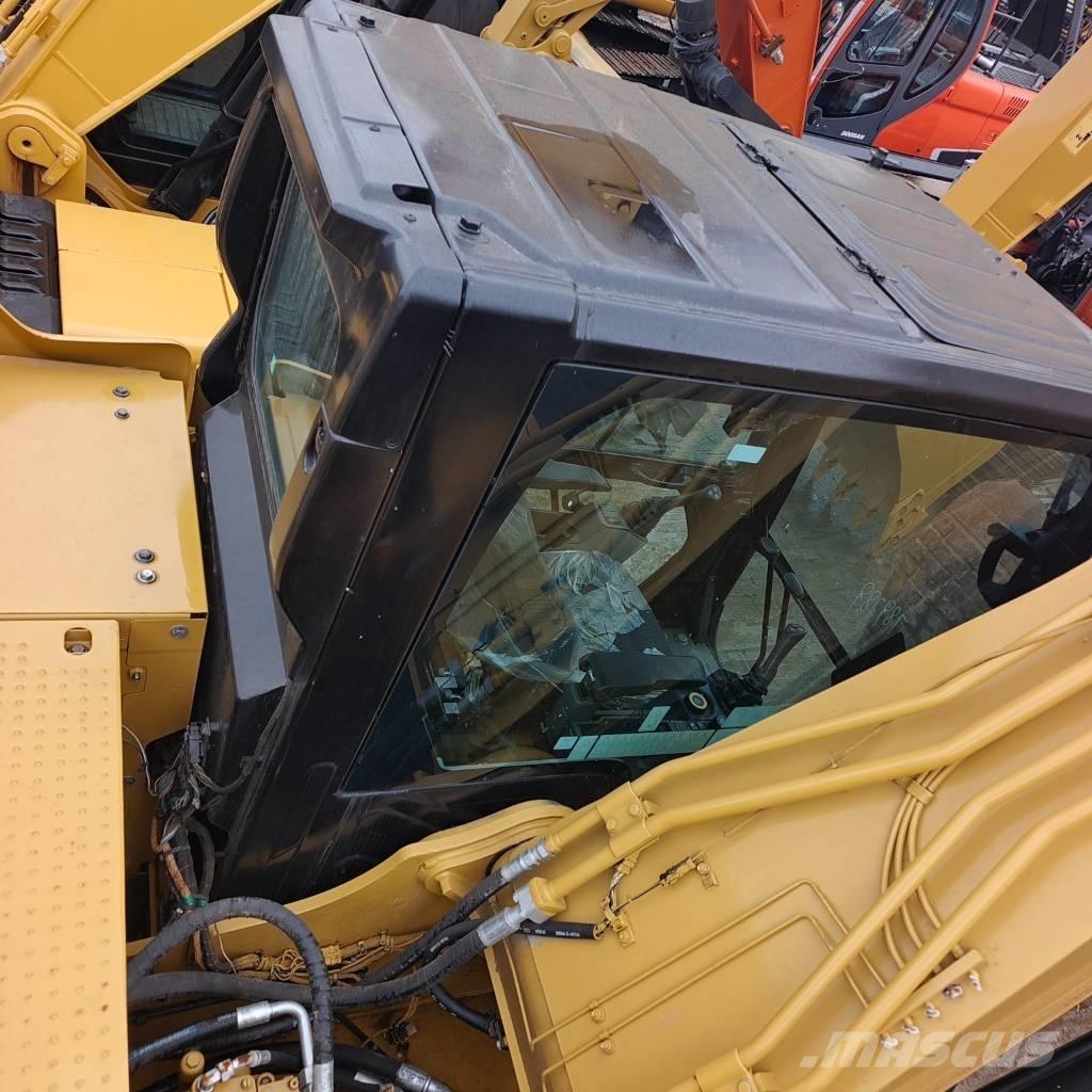 CAT 320 GC Vikšriniai ekskavatoriai