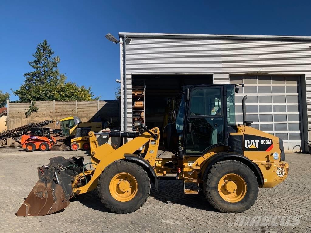 CAT 908M Naudoti ratiniai krautuvai