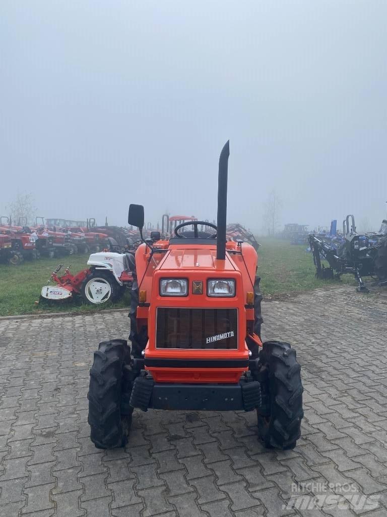 Hinomoto N239 Naudoti kompaktiški traktoriai