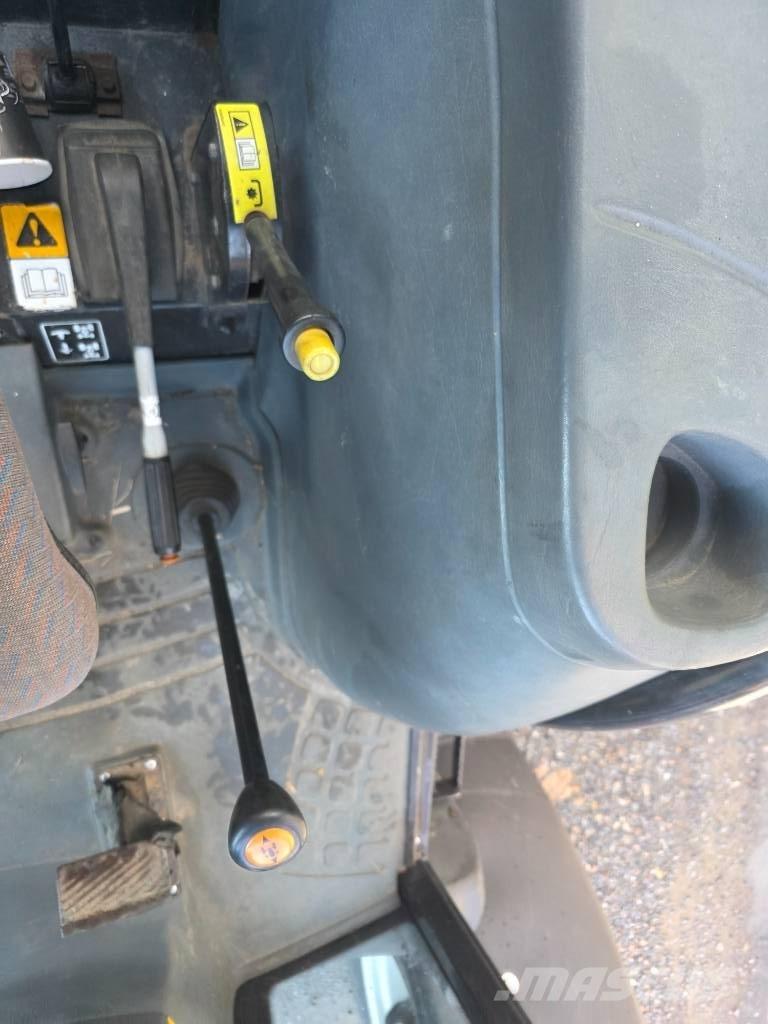 New Holland TD 90 D Traktoriai