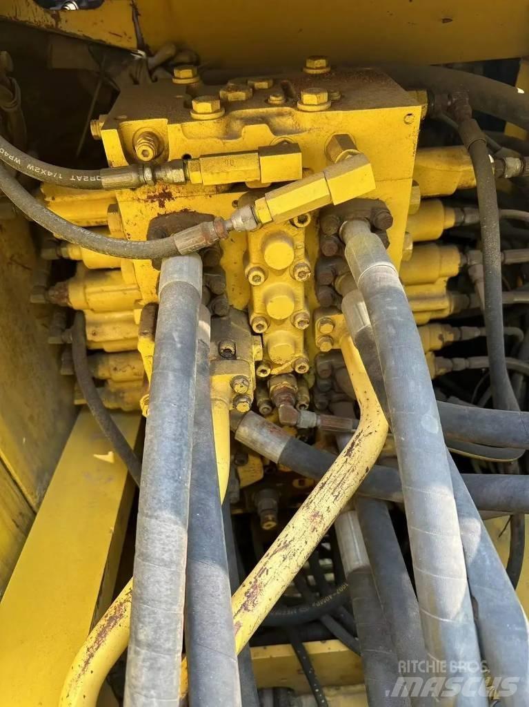 Komatsu PC 240 LC-8 Vikšriniai ekskavatoriai
