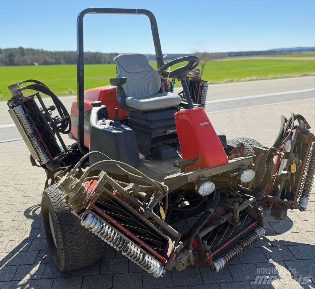Jacobsen LF4677 Sodo traktoriukai-vejapjovės