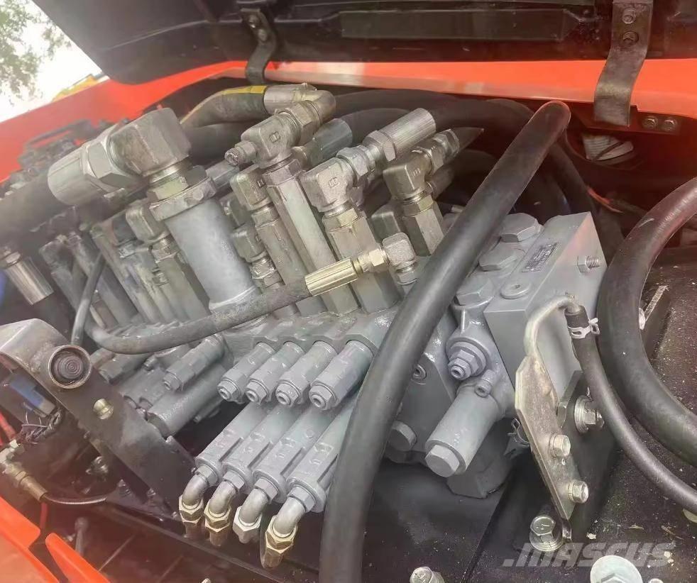 Kubota KX 185-3 Vidutinės galios ekskavatoriai 7-12 t
