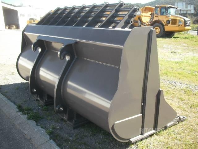 Volvo L220 Kaušai