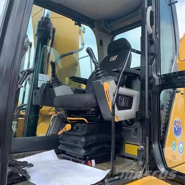 CAT 320 GC Vikšriniai ekskavatoriai