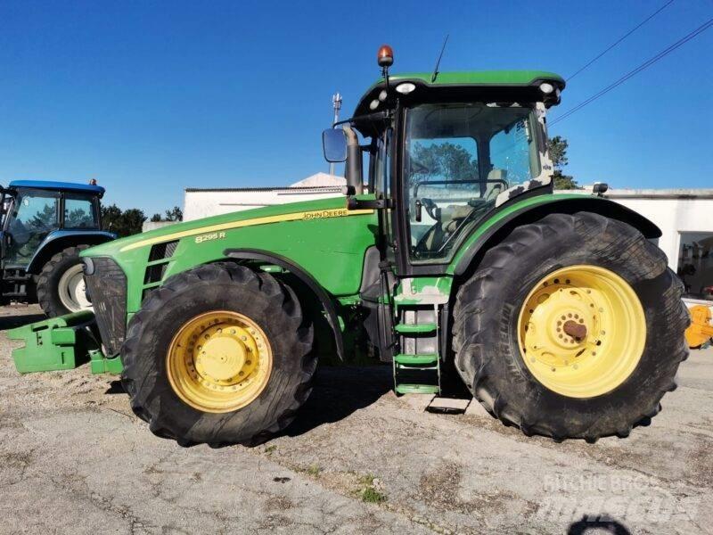 John Deere 8295 R Traktoriai