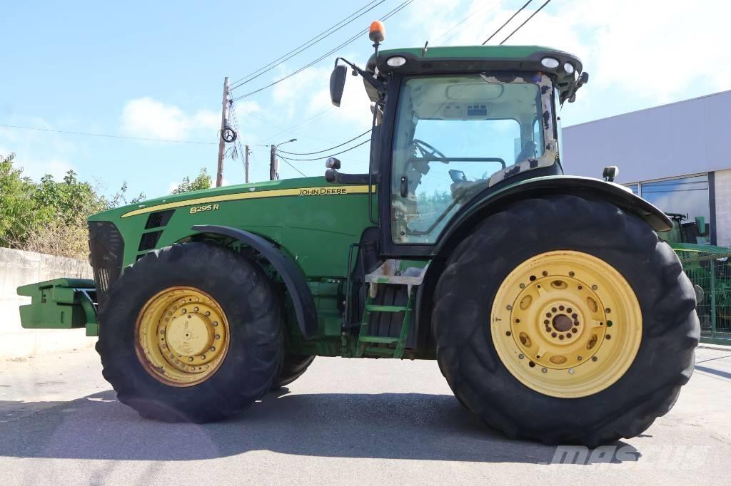 John Deere 8295 R Traktoriai