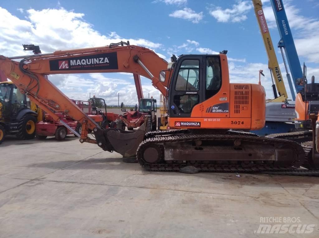 Doosan DX 235 LCR Vikšriniai ekskavatoriai