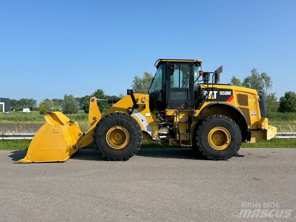 CAT 950M Naudoti ratiniai krautuvai