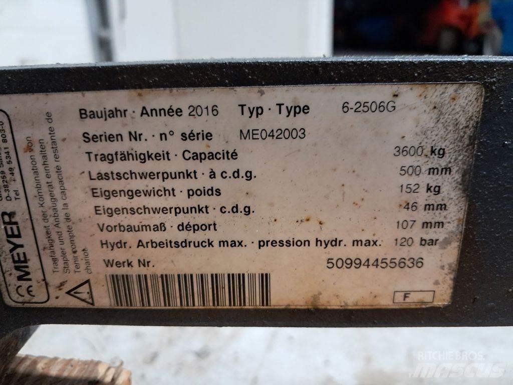 Meyer 6-2506G Šakės