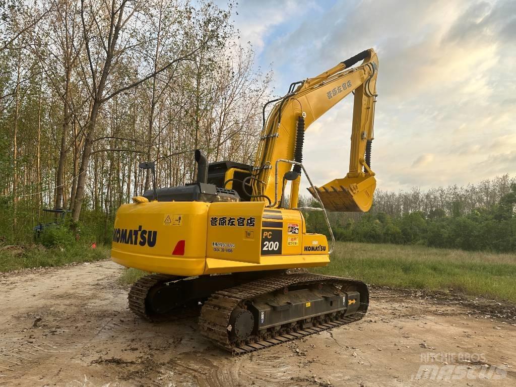 Komatsu pc200-8 Vikšriniai ekskavatoriai