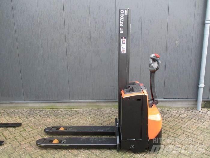 Toyota SWE 080L Rankiniai vėžimėliai