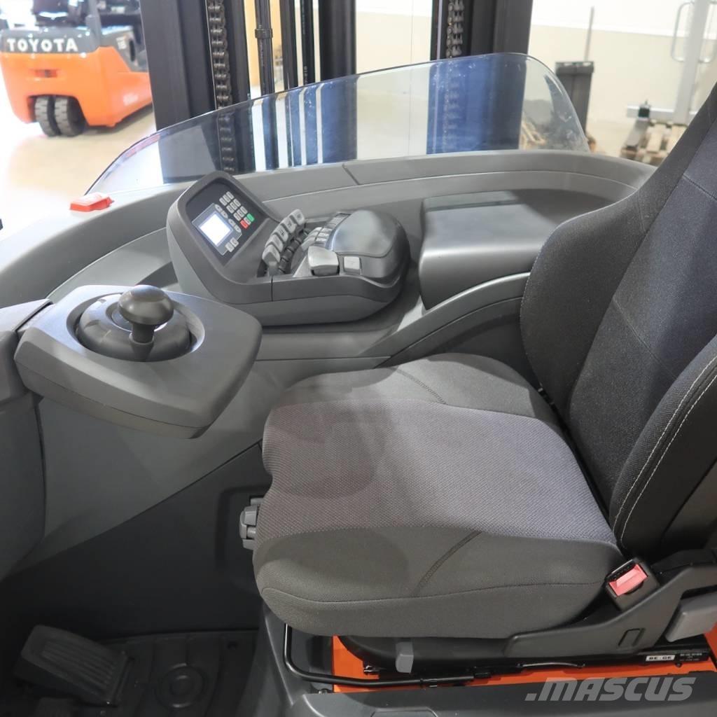 Toyota RRE160H Šakiniai krautuvai su prailgintu keltuvu