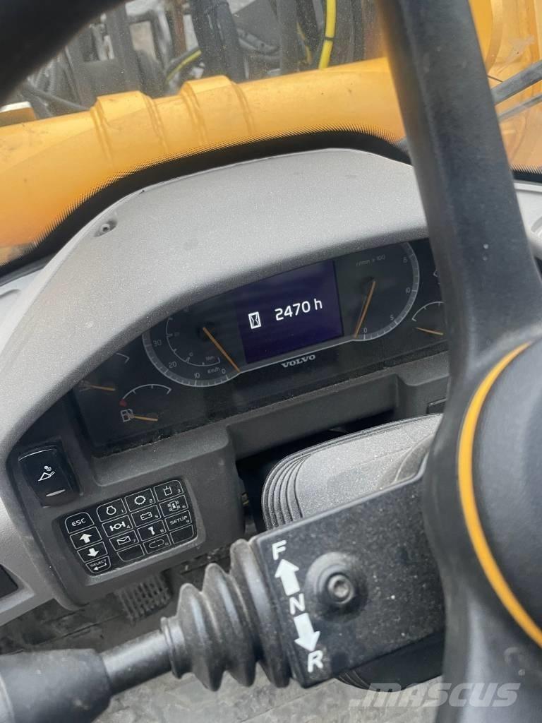 Volvo L 45 H Naudoti ratiniai krautuvai