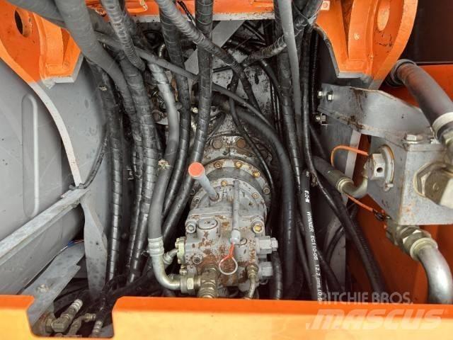 Hitachi ZX 130 W Ratiniai ekskavatoriai
