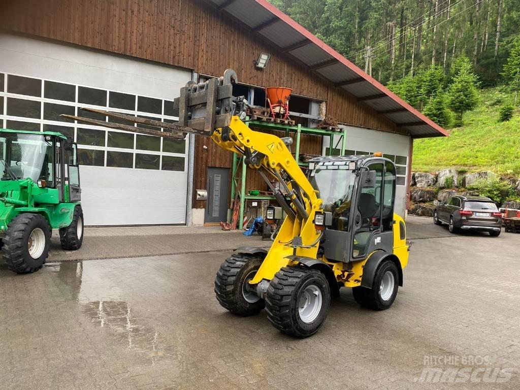 Wacker Neuson WL 30 Naudoti ratiniai krautuvai