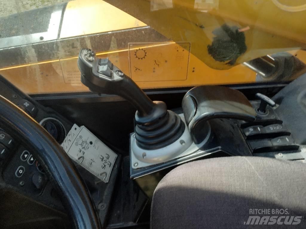 JCB 541 AGS Teleskopiniai krautuvai žemės ūkiui