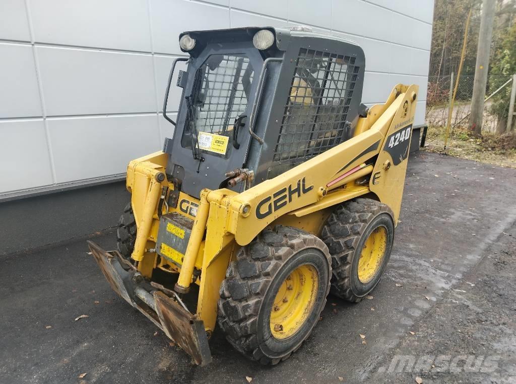 Gehl 4240 E Krautuvai su šoniniu pasukimu