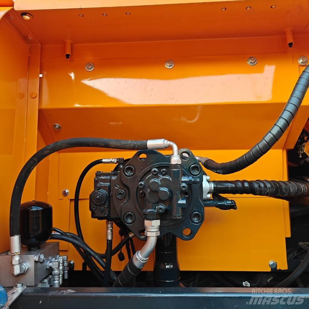 Hyundai 305-9T Vikšriniai ekskavatoriai