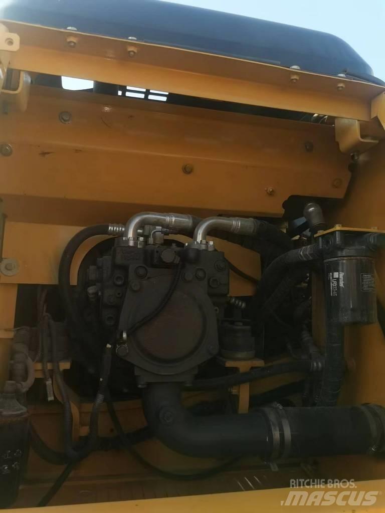Komatsu PC 160 LC-7 Vikšriniai ekskavatoriai