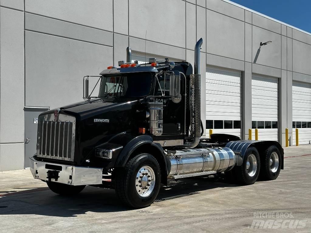 Kenworth T 800 Naudoti vilkikai