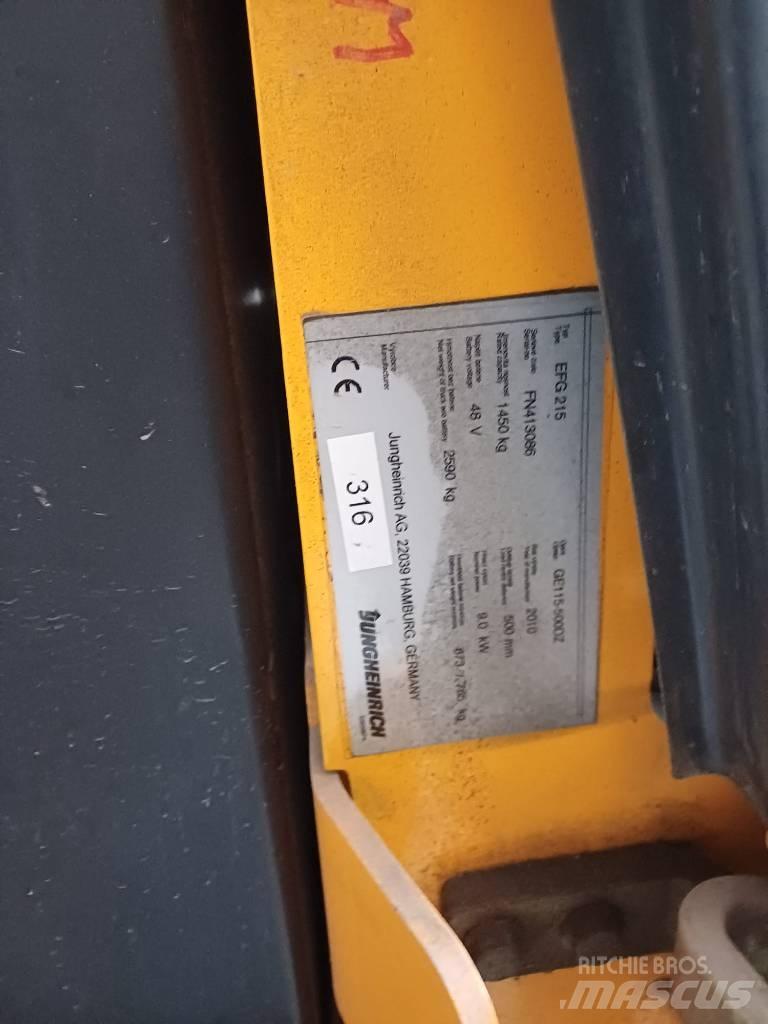 Jungheinrich EFG215 Elektriniai šakiniai krautuvai