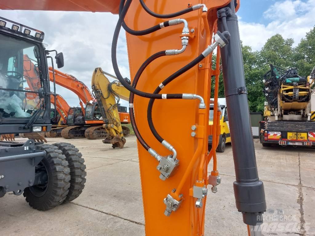 Develon DX 140 W-7 Ratiniai ekskavatoriai