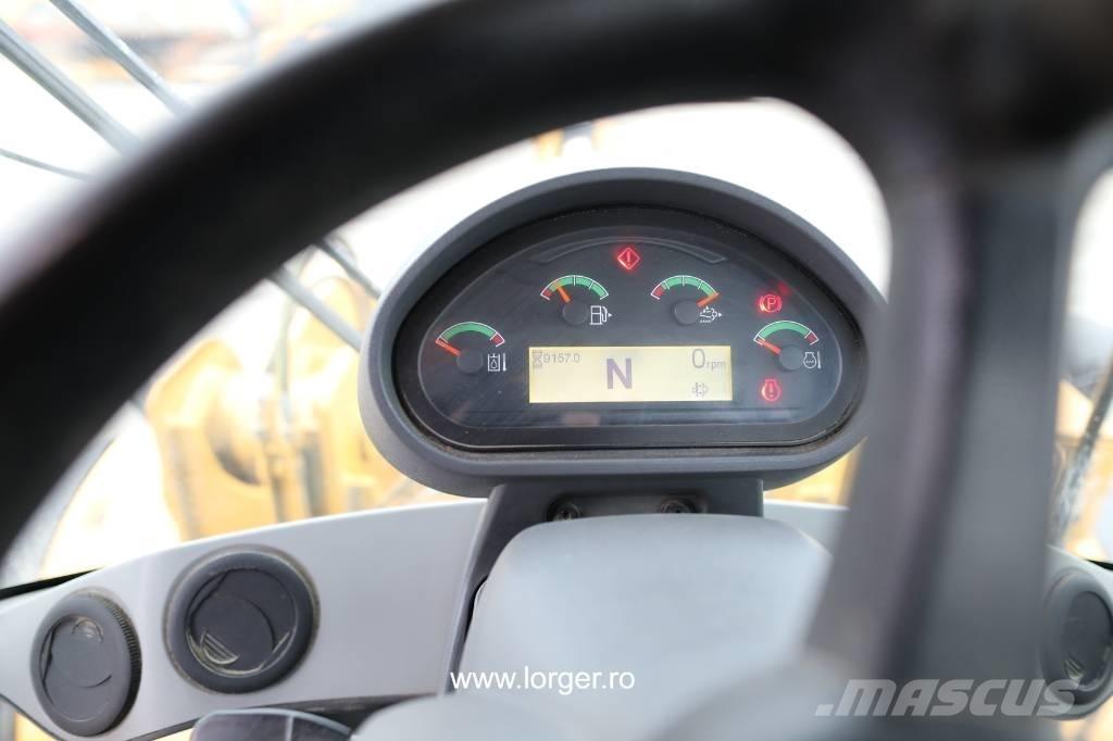 CAT 938 M Naudoti ratiniai krautuvai