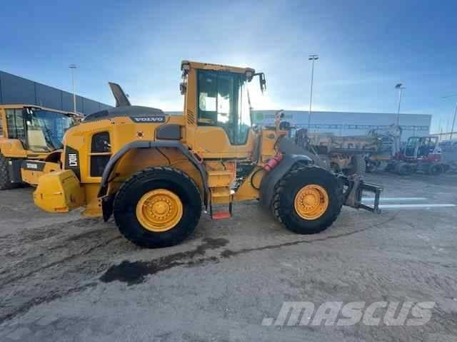 Volvo L 70 H Naudoti ratiniai krautuvai