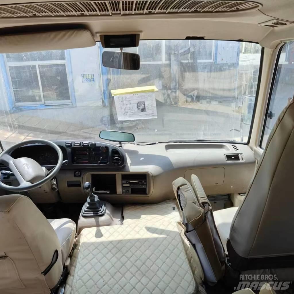 Toyota Coaster Bus Mikroautobusai