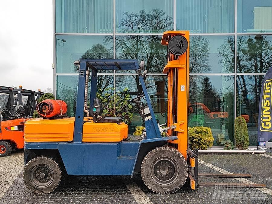 Toyota 02-5FG40 LPG (dujiniai) krautuvai