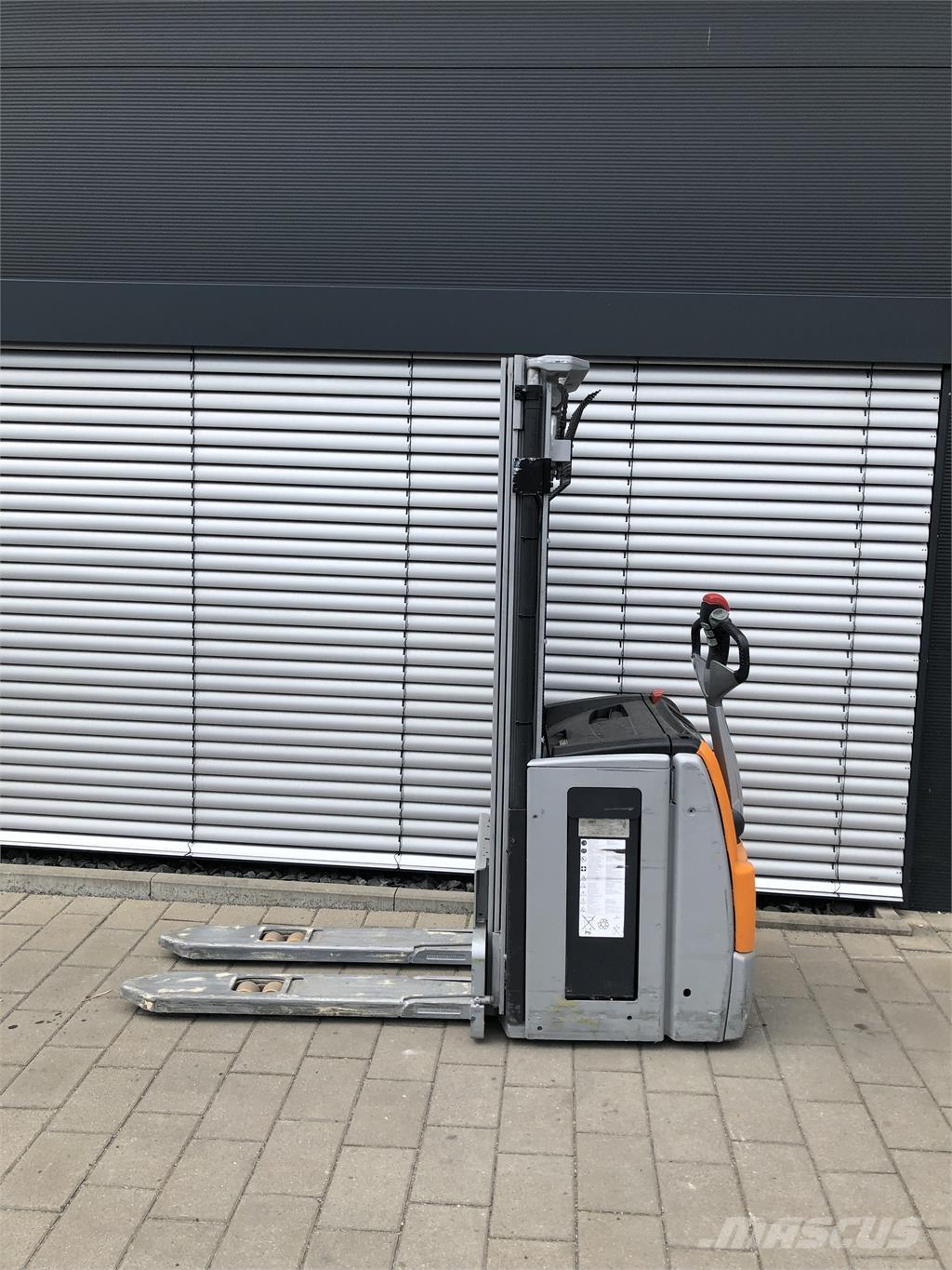 Still EXV 16 Savaeigiai rietuvai