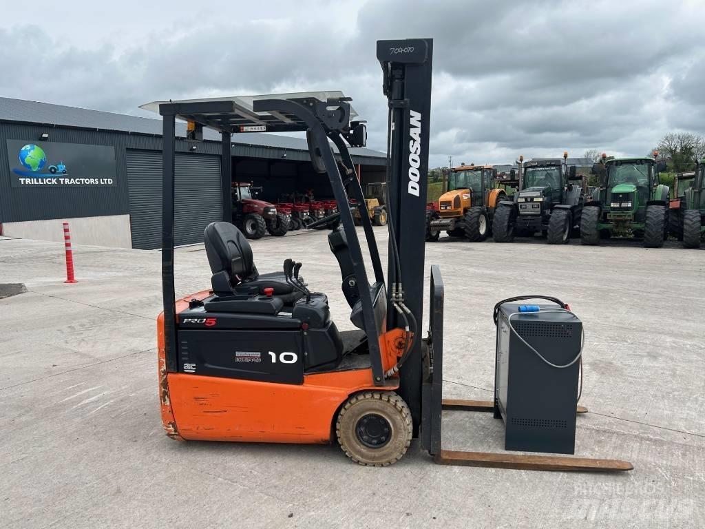 Doosan B10R-5 Elektriniai šakiniai krautuvai