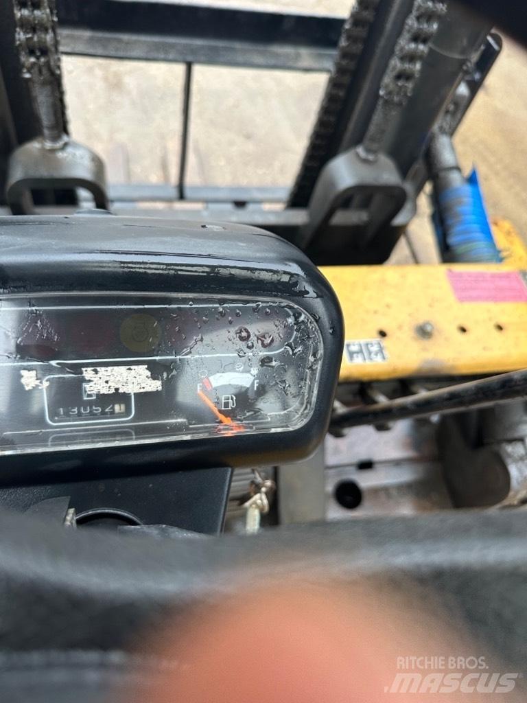 CAT DP 40 Dyzeliniai krautuvai