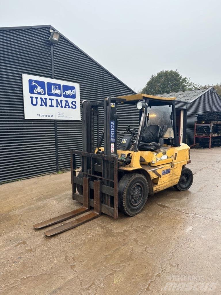 CAT DP 40 Dyzeliniai krautuvai
