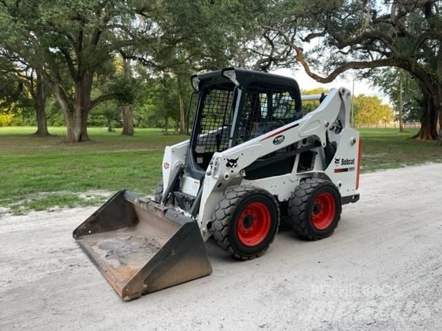 Bobcat S 530 Krautuvai su šoniniu pasukimu