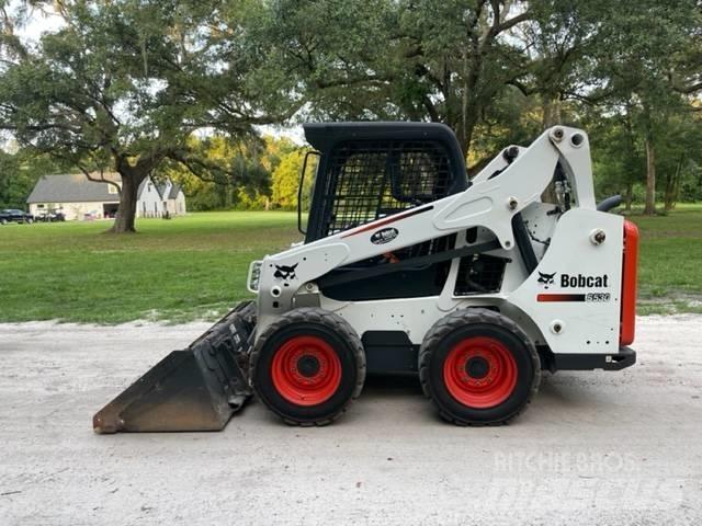 Bobcat S 530 Krautuvai su šoniniu pasukimu